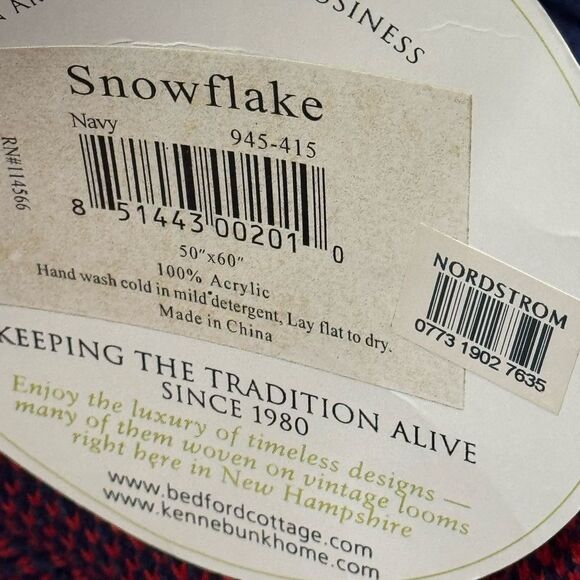 Kennebunk Home Bedford Cottage Snowflake Throw Blanket. - Picture 10 of 12